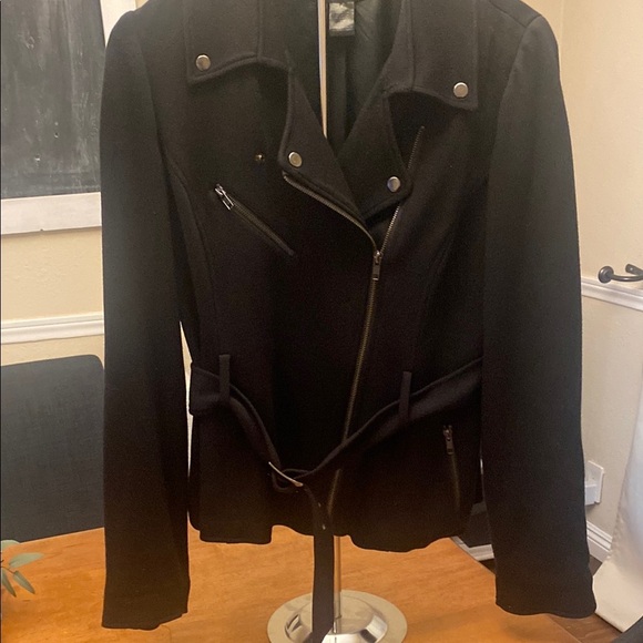 INC International Concepts Black Utility Jacket with Belt LP preowned. - Picture 2 of 6